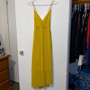 Long yellow pleated dress size medium